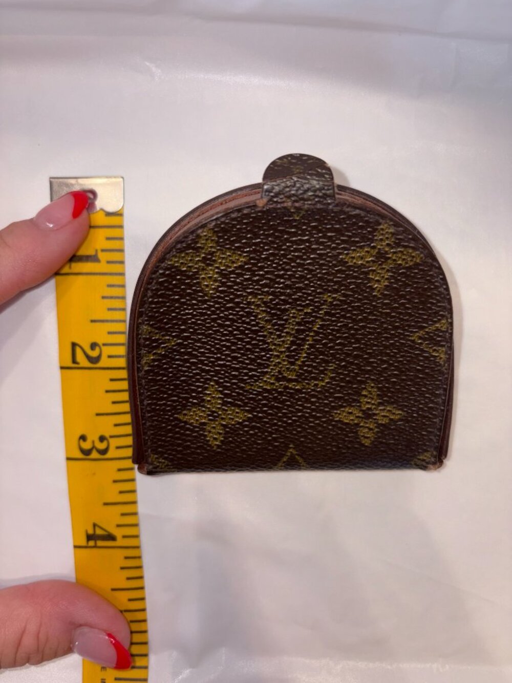 Louis Vuitton/LV 2002 Monogram Coin Pouch, Porte Monnaie Cuvette Wallet